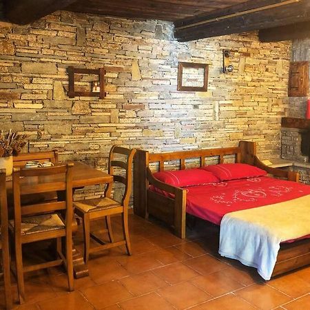 Апартаменти Monolocale Rustico Di Montagna Анте-Сент-Андре Екстер'єр фото