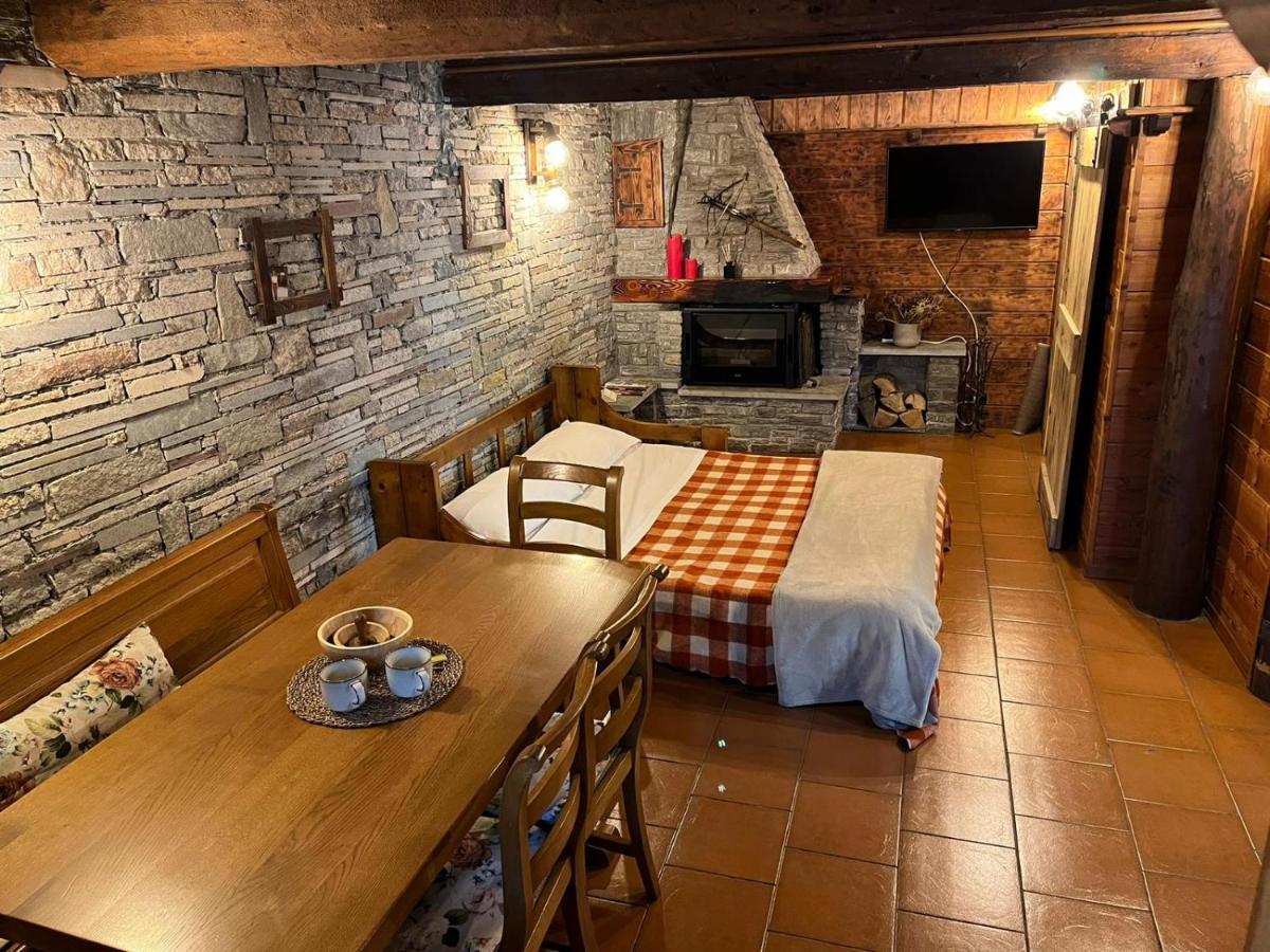 Апартаменти Monolocale Rustico Di Montagna Анте-Сент-Андре Екстер'єр фото