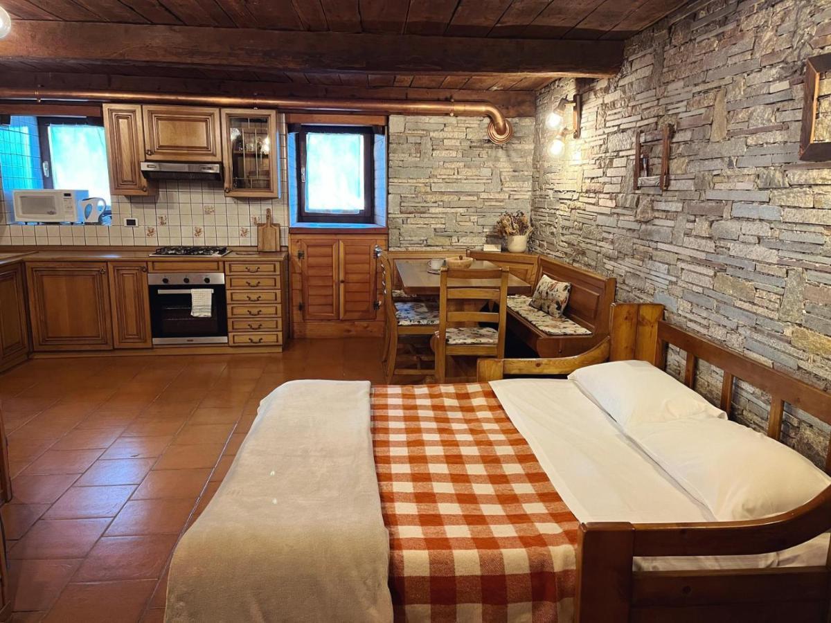 Апартаменти Monolocale Rustico Di Montagna Анте-Сент-Андре Екстер'єр фото